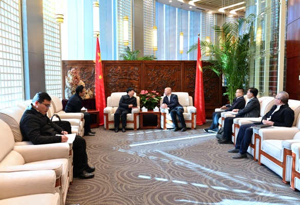 天津市政协副主席张凤宝到公司走访调研